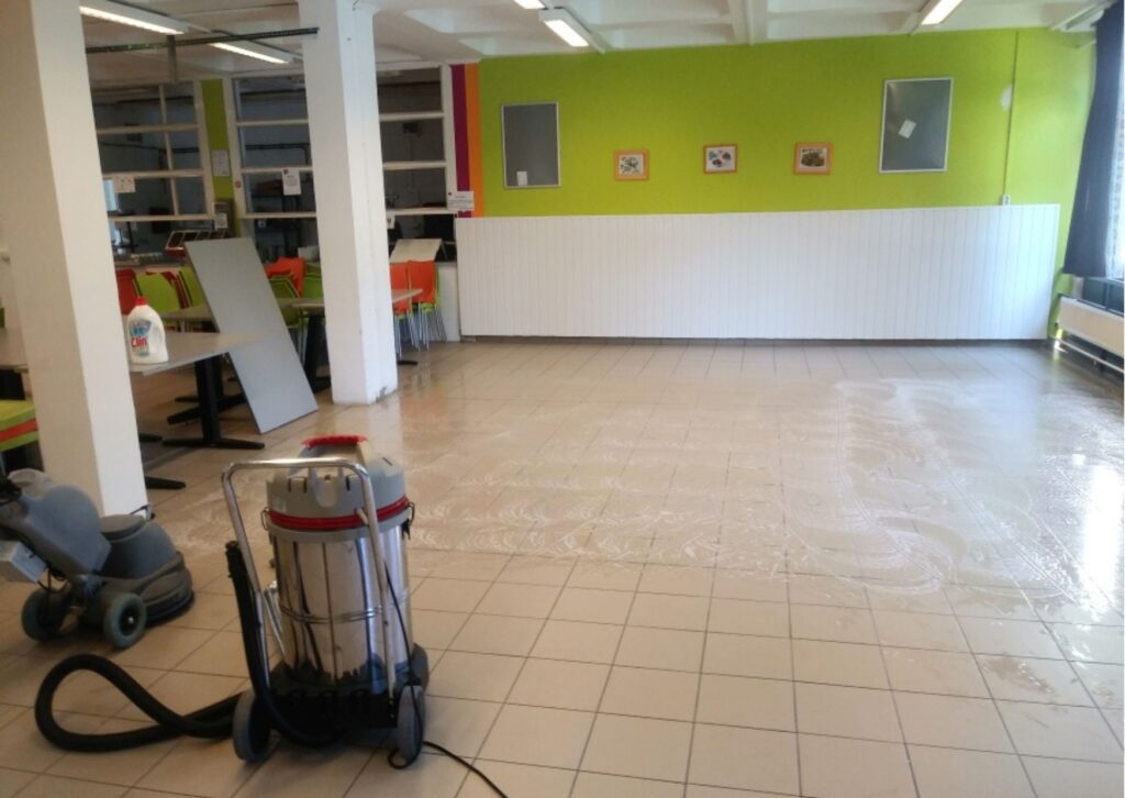 ózonos fertőtlenítés - Lazell Work Kft.